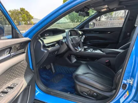 2022 ChangAn UNI-V 2.0T 233HP L4 8AT