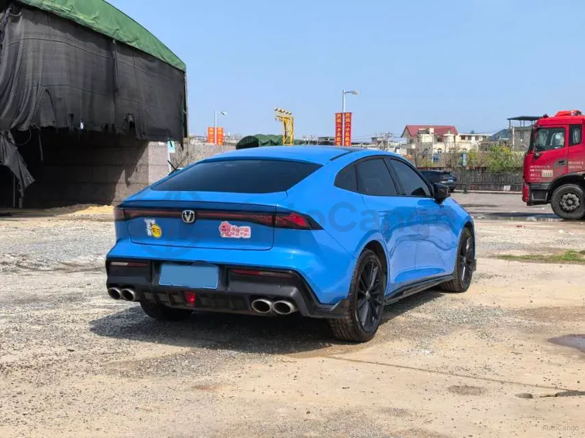 2022 ChangAn UNI-V 2.0T 233HP L4 8AT,autocango,china used car exporter,china ev exporter,chinese used car exporter,chinese used ev exporter