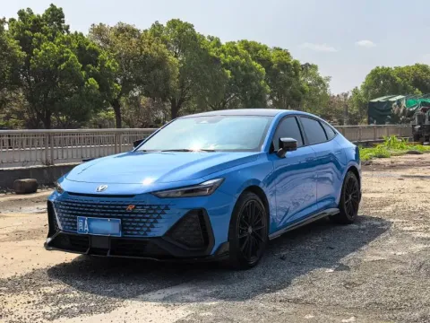 2022 CHANGAN UNI-V,autocango,china used car exporter,china ev exporter,chinese used car exporter,chinese used ev exporter
