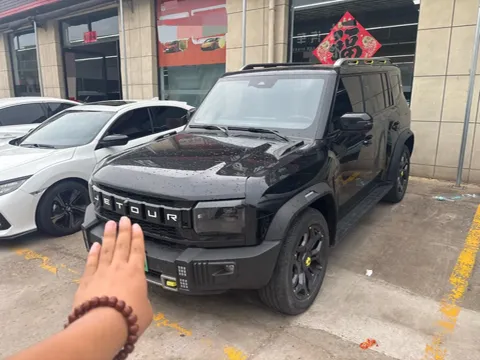 2024 Jetour ShanHai TravellerC-DM 1.5T 156HP L4 3DHT PHEV 43.24KWH,autocango,china used car exporter,china ev exporter,chinese used car exporter,chinese used ev exporter
