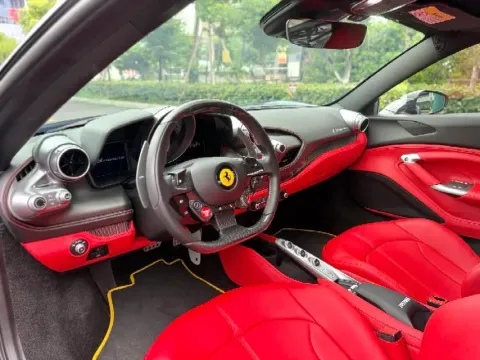 2019 Aston Martin DB11 5.2T 639HP V12 8AT,autocango,china used car exporter,china ev exporter,chinese used car exporter,chinese used ev exporter