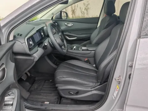 2025 BYD Sea Lion 05 EV BEV