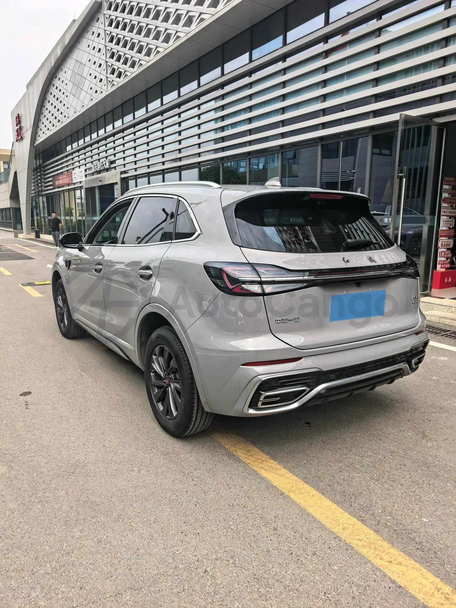 2023 HongQi HS5 2.0T 252HP L4 8AT,autocango,china used car exporter,china ev exporter,chinese used car exporter,chinese used ev exporter