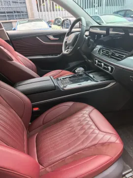2023 HongQi HS5 2.0T 252HP L4 8AT