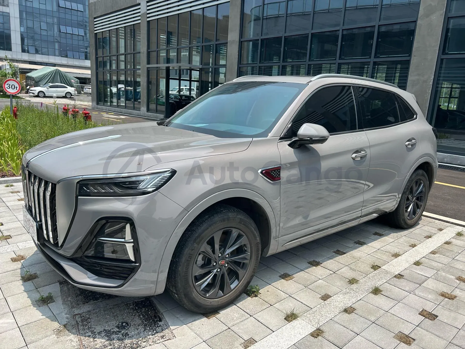 2023 HongQi HS5 2.0T 252HP L4 8AT,autocango,china used car exporter,china ev exporter,chinese used car exporter,chinese used ev exporter