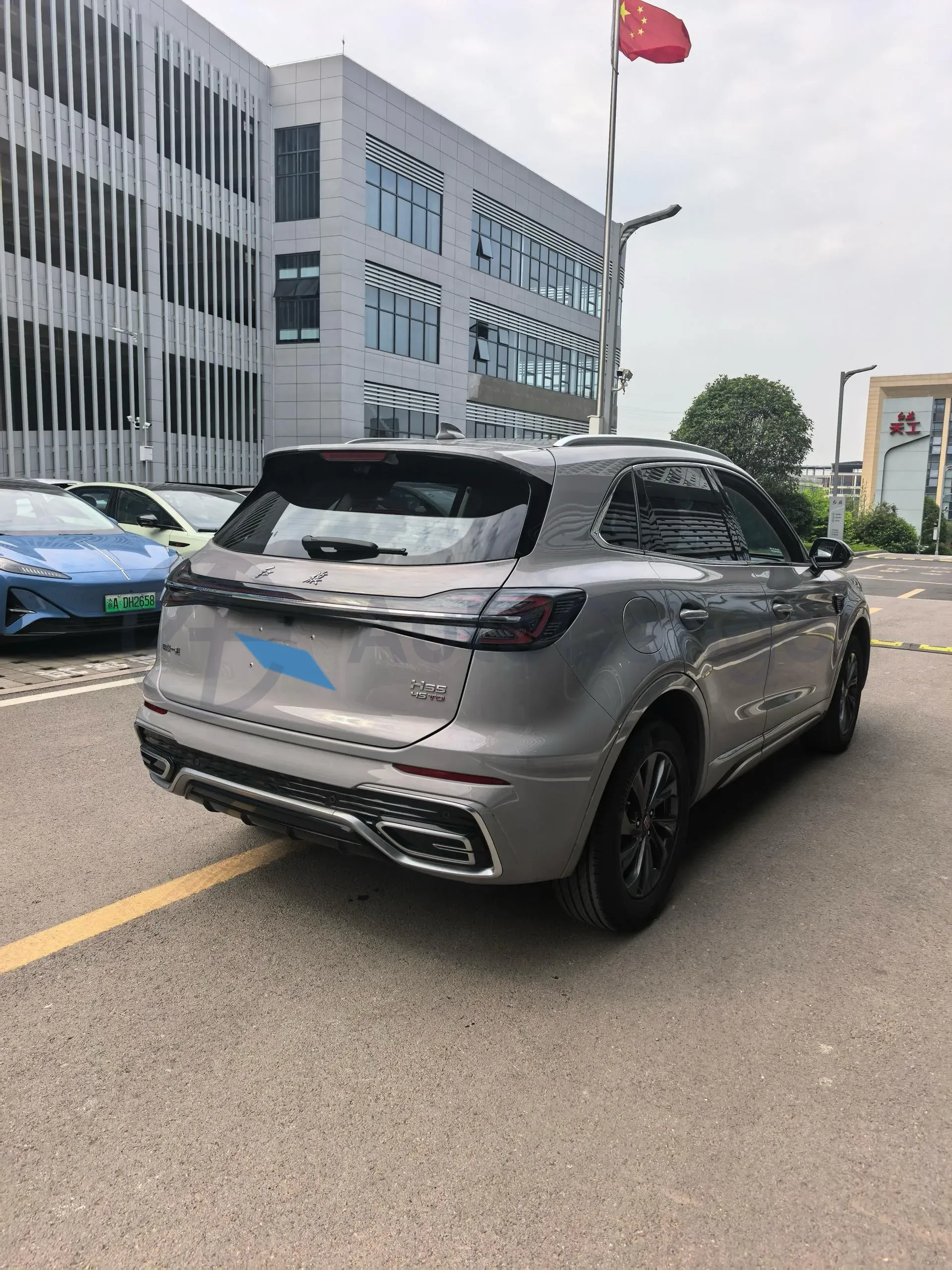 2023 HongQi HS5 2.0T 252HP L4 8AT,autocango,china used car exporter,china ev exporter,chinese used car exporter,chinese used ev exporter