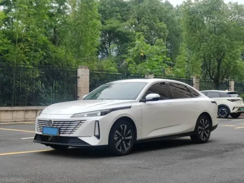 2024 CHANGAN EADO,autocango,china used car exporter,china ev exporter,chinese used car exporter,chinese used ev exporter