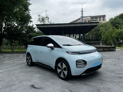 2023 BaoJun Cloud BEV 50.6KWH