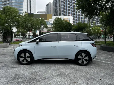 2023 BaoJun Cloud BEV 50.6KWH