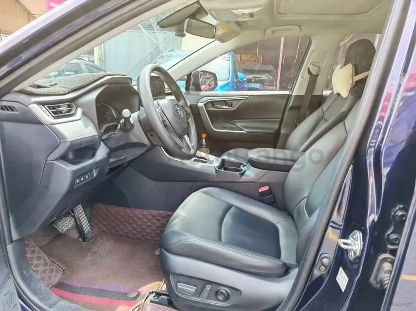 2023 Toyota RAV4 2.0L 171HP L4 CVT,autocango,china used car exporter,china ev exporter,chinese used car exporter,chinese used ev exporter