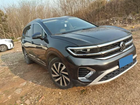 2021 Volkswagen Talagon 2.0T 220HP L4 7DCT