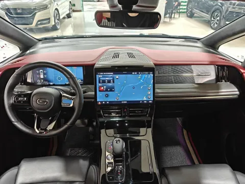 2023 GAC Trumpchi M8 2.0T 252HP L4 8AT