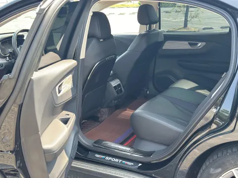 2023 HongQi E-QM5 BEV 82KWH