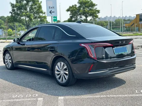 2023 HongQi E-QM5 BEV 82KWH