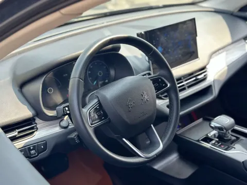 2023 HongQi E-QM5 BEV 82KWH