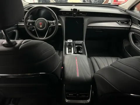 2023 HongQi H5 2.0T 224HP L4 8AT