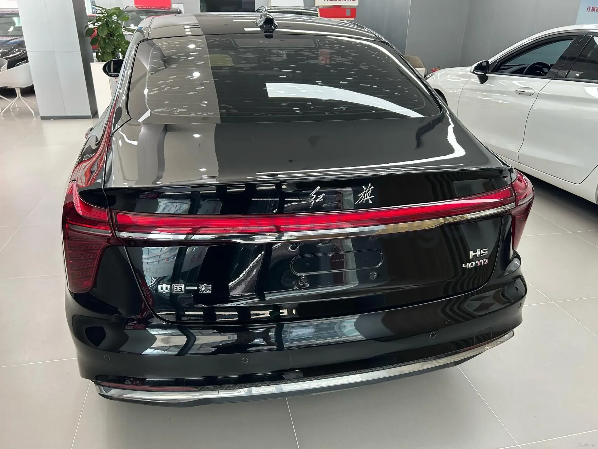 2023 HongQi H5 2.0T 224HP L4 8AT,autocango,china used car exporter,china ev exporter,chinese used car exporter,chinese used ev exporter