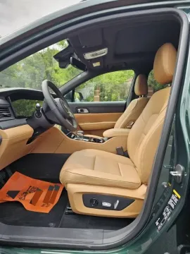 2021 Li ONE Range Extended 131HP REEV 40.5KWH,autocango,china used car exporter,china ev exporter,chinese used car exporter,chinese used ev exporter