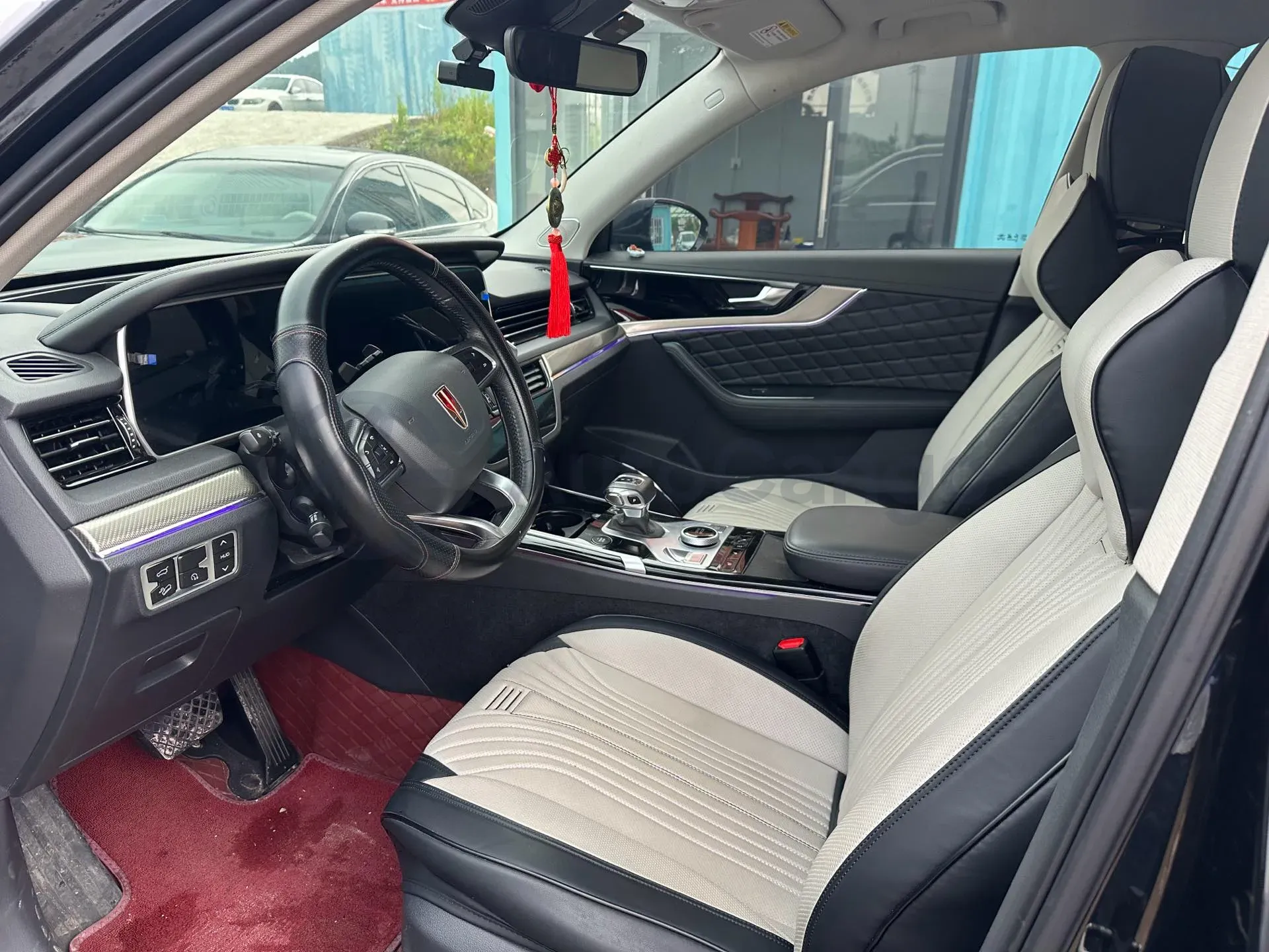 2022 HongQi HS5 2.0T 224HP L4 6AT,autocango,china used car exporter,china ev exporter,chinese used car exporter,chinese used ev exporter