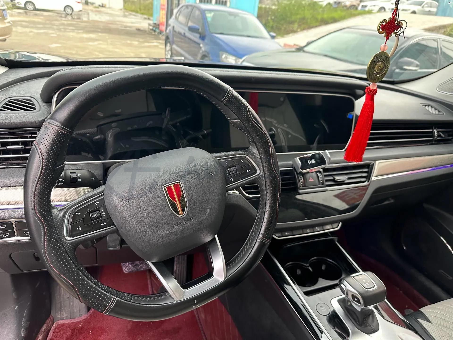 2022 HongQi HS5 2.0T 224HP L4 6AT,autocango,china used car exporter,china ev exporter,chinese used car exporter,chinese used ev exporter