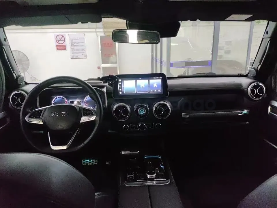 2023 Beijing BJ40 2.0T 224HP L4 8AT,autocango,china used car exporter,china ev exporter,chinese used car exporter,chinese used ev exporter