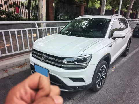 2019 JEEP COMPASS,autocango,china used car exporter,china ev exporter,chinese used car exporter,chinese used ev exporter