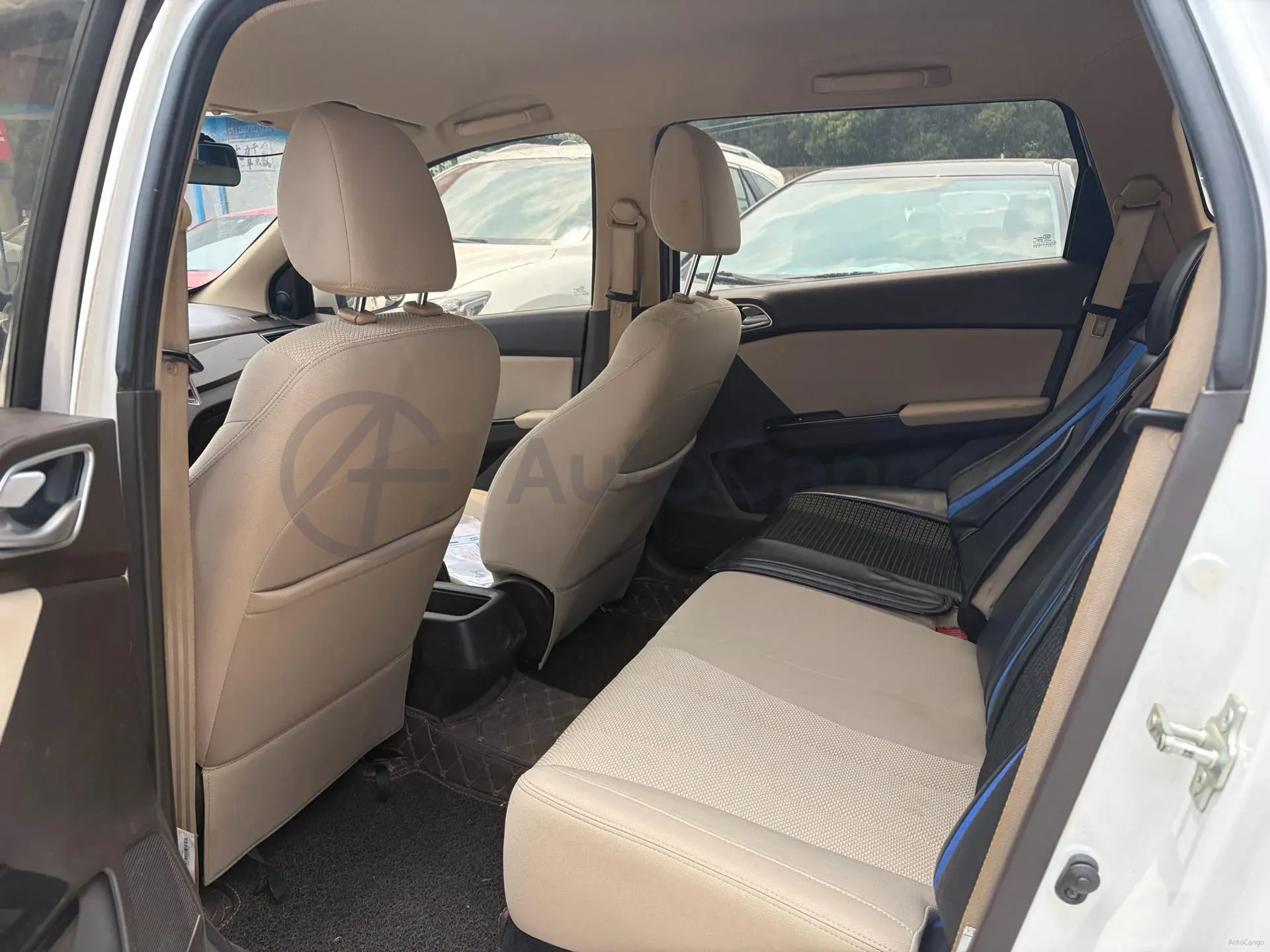 2017 BaoJun 310W 1.5L 112HP L4 6MT,autocango,china used car exporter,china ev exporter,chinese used car exporter,chinese used ev exporter