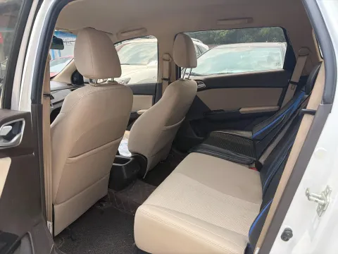 2017 BaoJun 310W 1.5L 112HP L4 6MT
