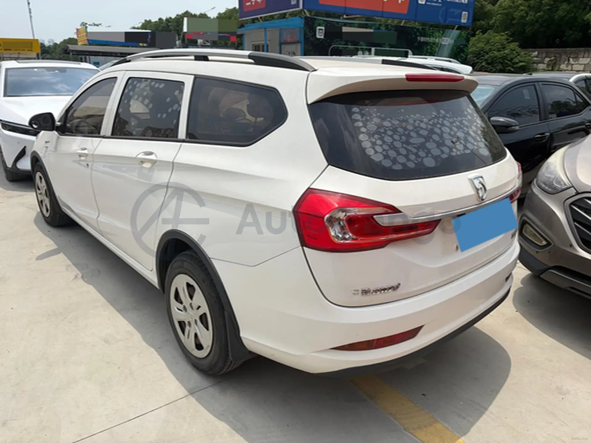 2017 BaoJun 310W 1.5L 112HP L4 6MT,autocango,china used car exporter,china ev exporter,chinese used car exporter,chinese used ev exporter