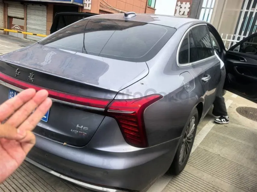 2022 HongQi H5 1.8T 197HP L4 6AT,autocango,china used car exporter,china ev exporter,chinese used car exporter,chinese used ev exporter