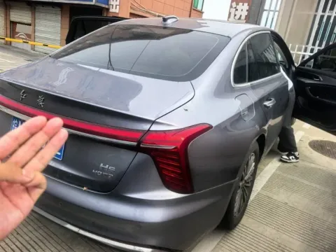 2022 HongQi H5 1.8T 197HP L4 6AT