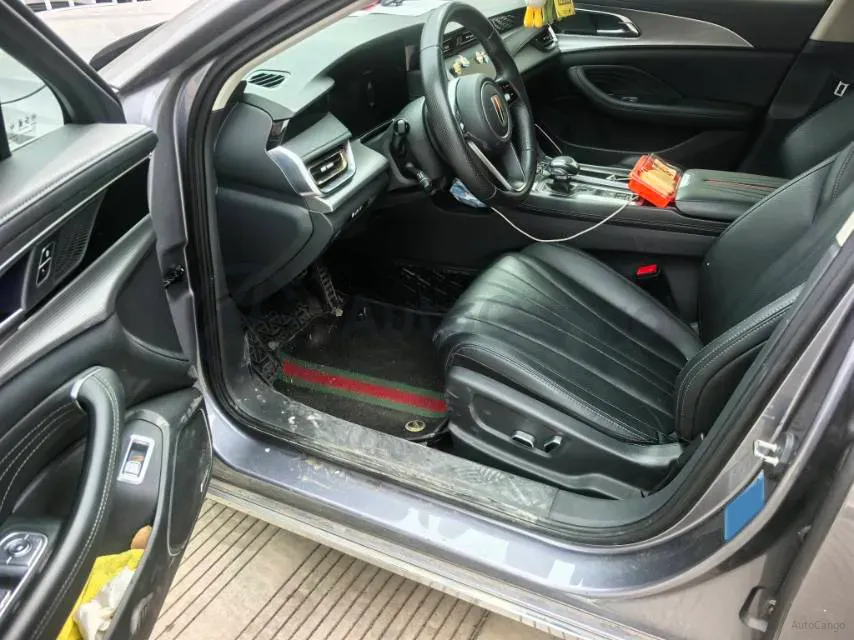 2022 HongQi H5 1.8T 197HP L4 6AT,autocango,china used car exporter,china ev exporter,chinese used car exporter,chinese used ev exporter