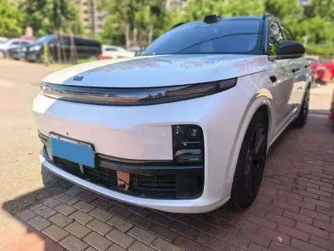 2023 LI L7,autocango,china used car exporter,china ev exporter,chinese used car exporter,chinese used ev exporter