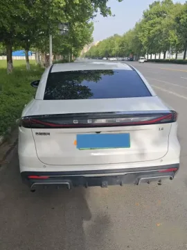 2024 Geely Galaxy L6 1.5T 163HP L4 3DHT PHEV