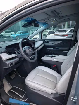 2025 Buick GL8 2.0T 237HP L4 9AT,autocango,china used car exporter,china ev exporter,chinese used car exporter,chinese used ev exporter