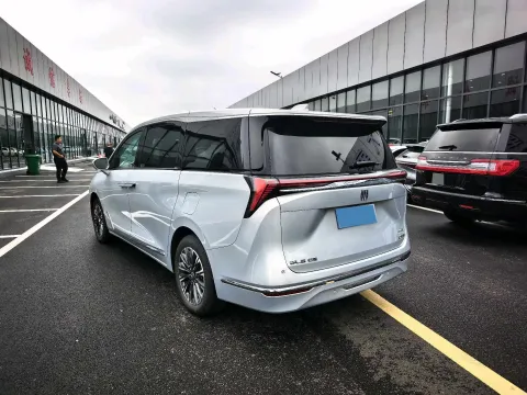 2025 Buick GL8 2.0T 237HP L4 9AT,autocango,china used car exporter,china ev exporter,chinese used car exporter,chinese used ev exporter