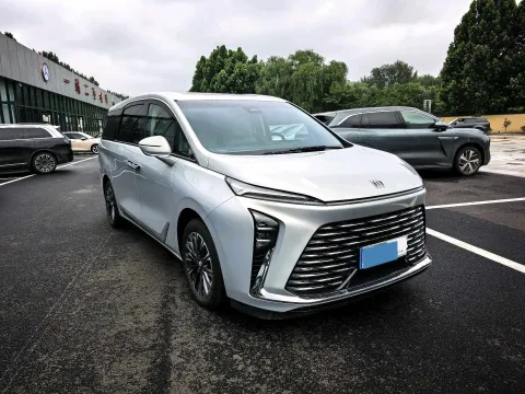 2025 Buick GL8 2.0T 237HP L4 9AT,autocango,china used car exporter,china ev exporter,chinese used car exporter,chinese used ev exporter