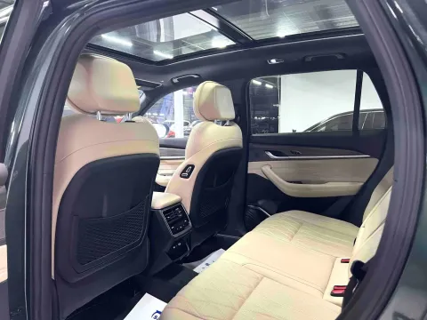 2025 Geely Monjaro 2.0T 238HP L4 8AT,autocango,china used car exporter,china ev exporter,chinese used car exporter,chinese used ev exporter