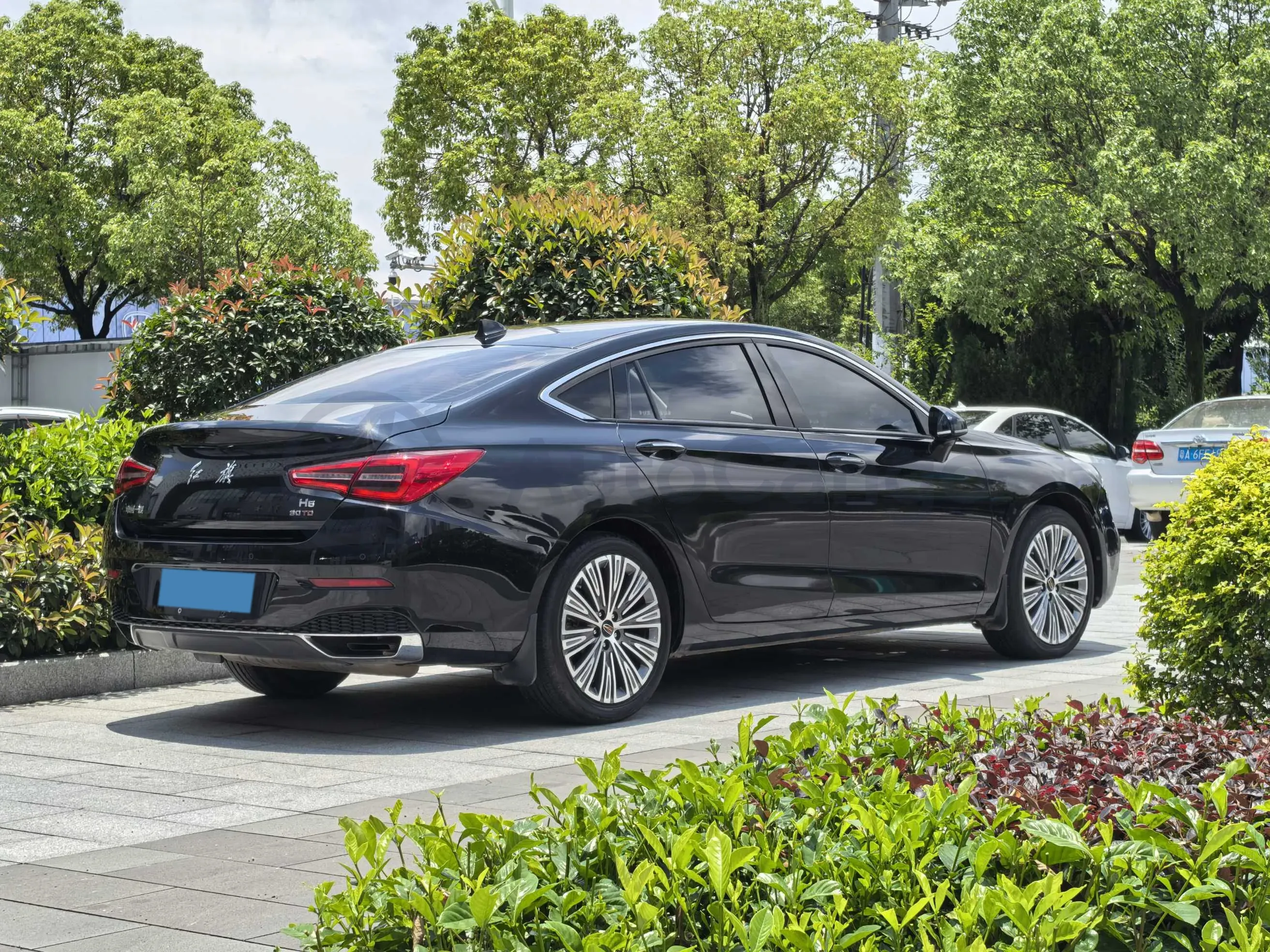 2022 HongQi H5 1.5T 169HP L4 7DCT,autocango,china used car exporter,china ev exporter,chinese used car exporter,chinese used ev exporter