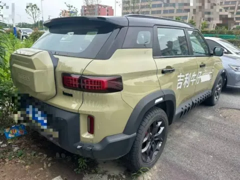 2025 Geely Cowboy 1.5T 181HP L4 7DCT,autocango,china used car exporter,china ev exporter,chinese used car exporter,chinese used ev exporter