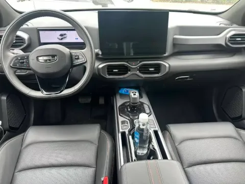 2025 Geely Cowboy 1.5T 181HP L4 7DCT,autocango,china used car exporter,china ev exporter,chinese used car exporter,chinese used ev exporter