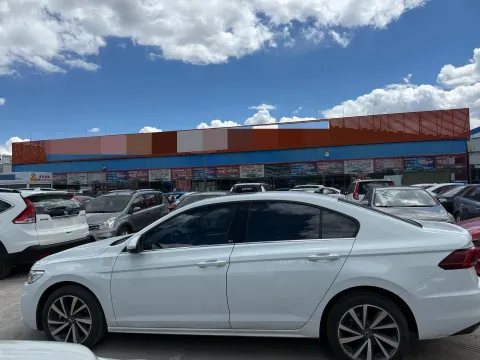 2021 Volkswagen Bora 1.5L 113HP L4 6AT