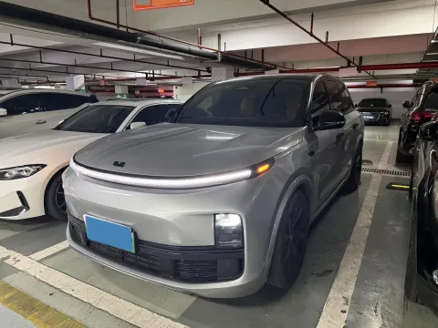 2023 LI L8,autocango,china used car exporter,china ev exporter,chinese used car exporter,chinese used ev exporter