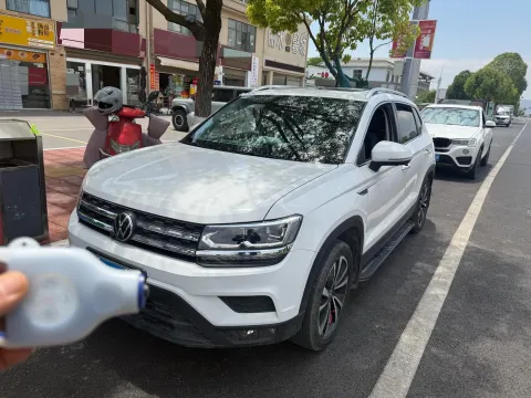 2021 VOLKSWAGEN THARU,autocango,china used car exporter,china ev exporter,chinese used car exporter,chinese used ev exporter