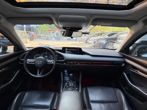 2021 Mazda 3 Axela 2.0L 158HP L4 6AT