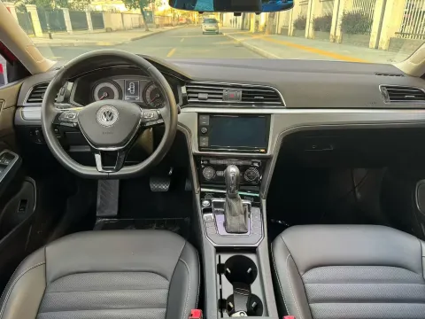 2019 Volkswagen Passat 1.4T 150HP L4 7DCT