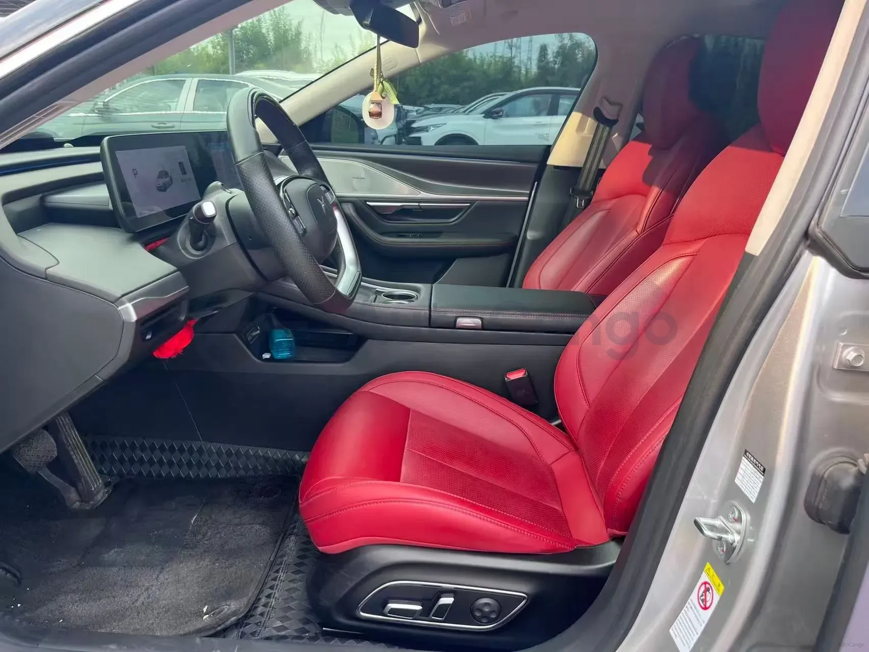 2024 Xpeng P7 BEV 64.4KWH,autocango,china used car exporter,china ev exporter,chinese used car exporter,chinese used ev exporter