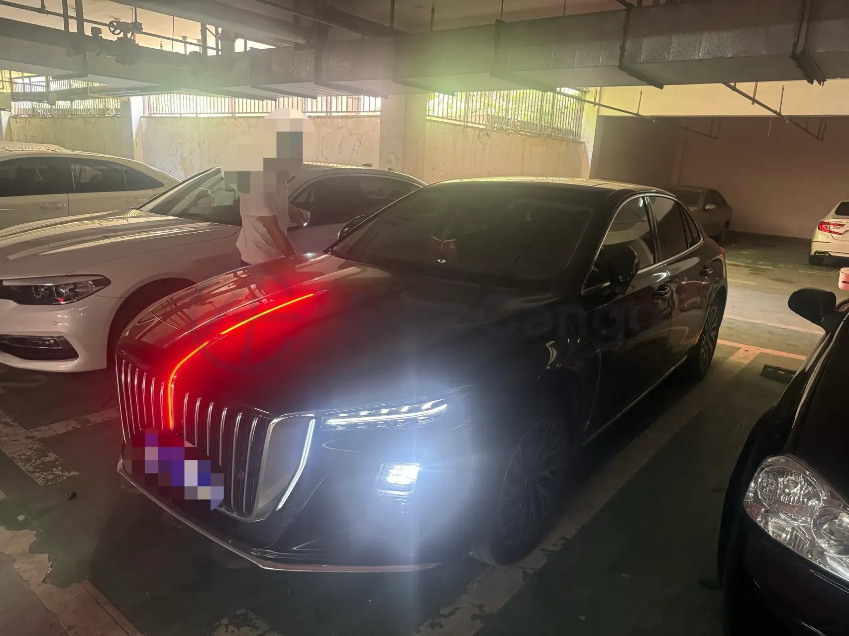 2025 HongQi H5 1.5T 169HP L4 1DHT Hybrid,autocango,china used car exporter,china ev exporter,chinese used car exporter,chinese used ev exporter