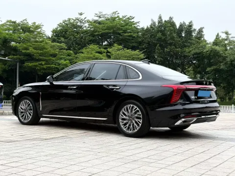 2023 HongQi H5 2.0T 224HP L4 8AT