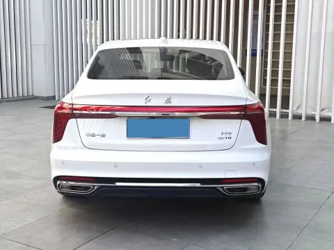 2024 HongQi H5 2.0T 224HP L4 8AT